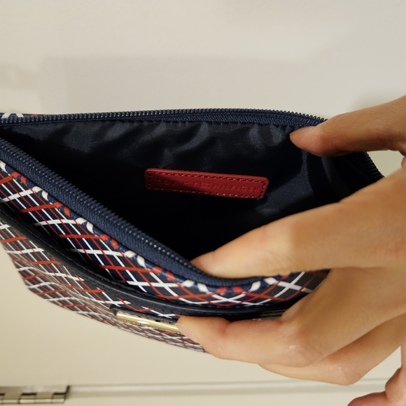 Tommy Hilfiger Wristlet - Picture 3 of 3